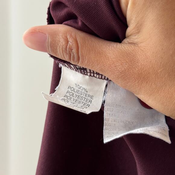 Vintage euro burgundy stretchy button-up top (S/M) - Picture 7 of 8